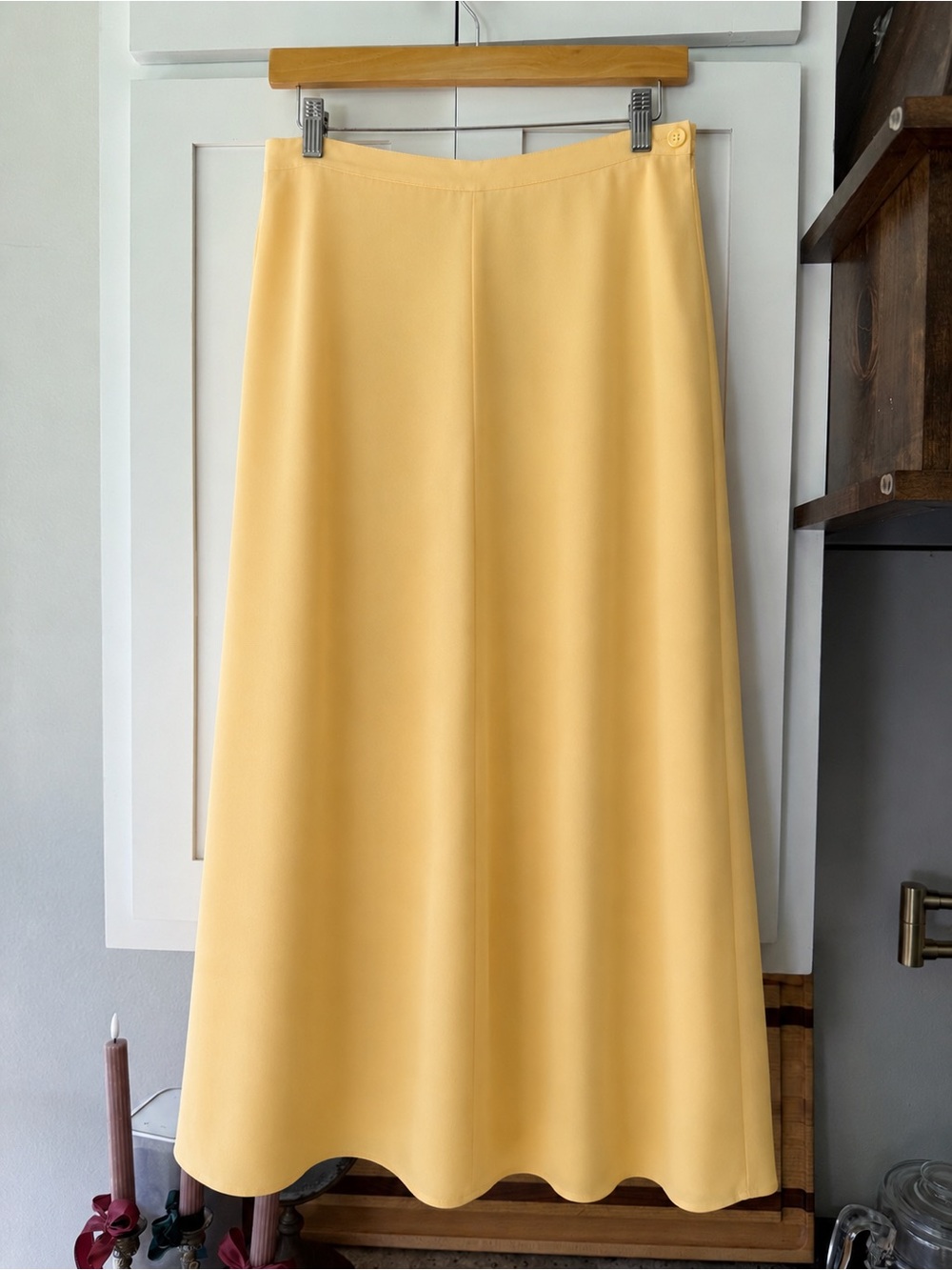 Vintage Stephanie Andrews 100% Silk Butter Yellow A-Line Maxi Skirt| Size 14 - Picture 2 of 3